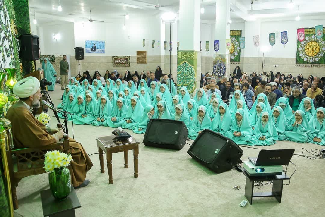 رونمايي از نماهنگ «دختراتو ببين» در جشن ولادت حضرت معصومه در کانون بنات الحيدر قزوين